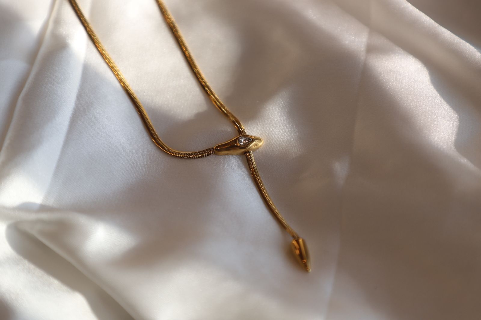Serpentine Lariat Necklace