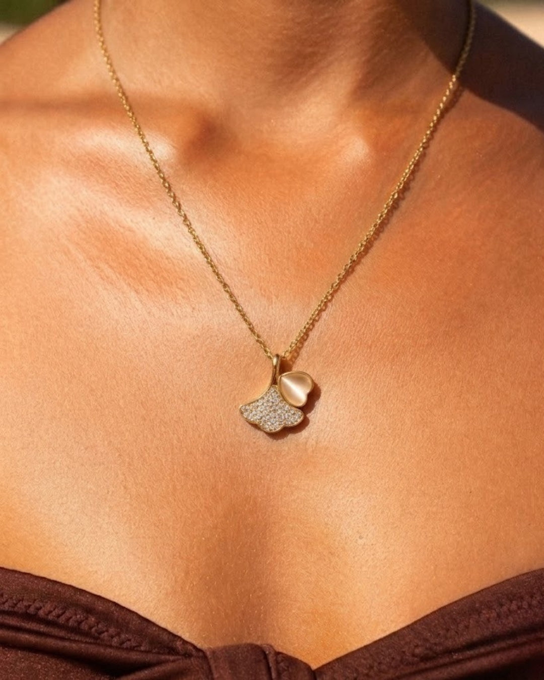 Sweetheart Glow Necklace