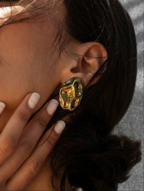 Boss Energy Gold Studs
