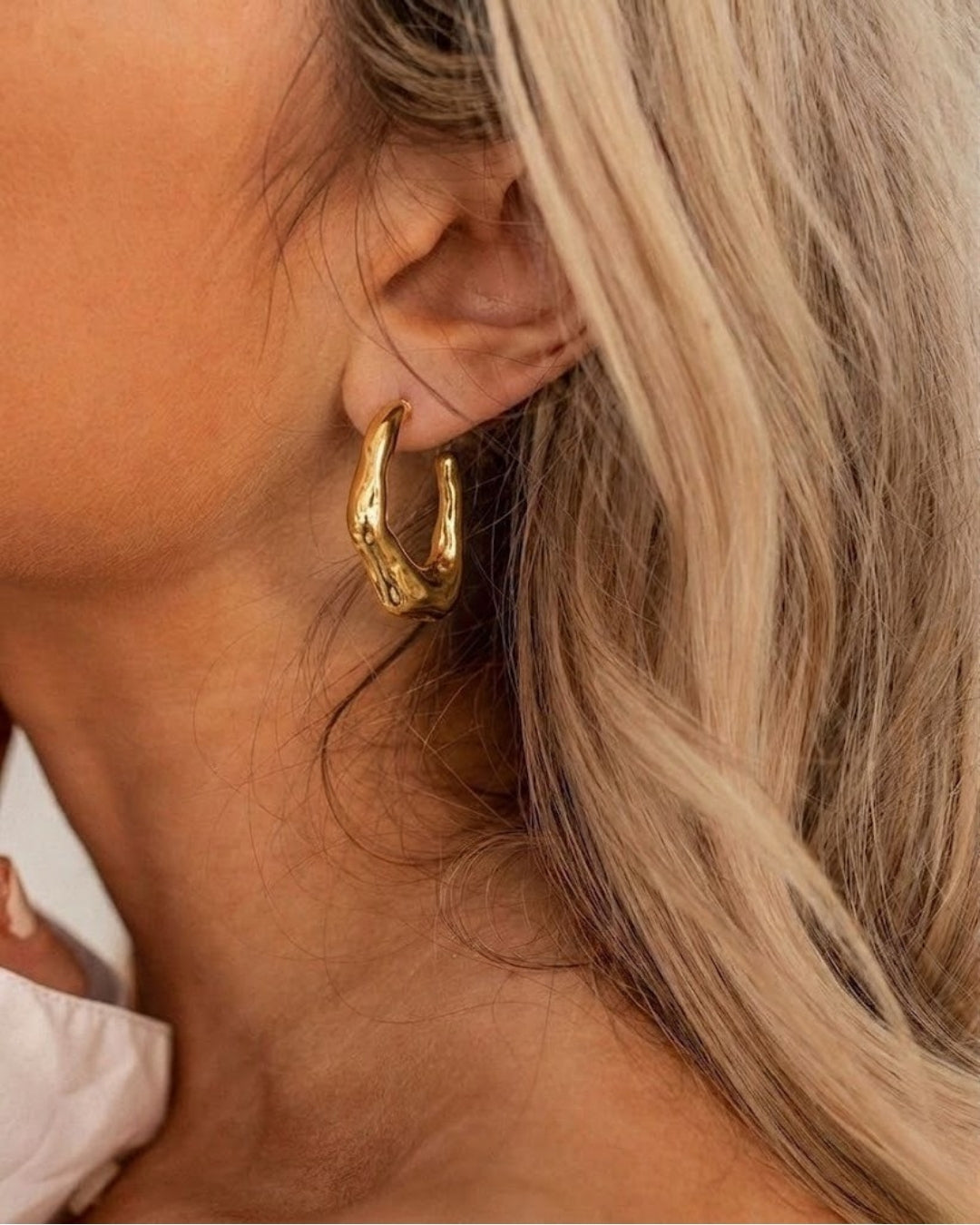 Luna Hoops
